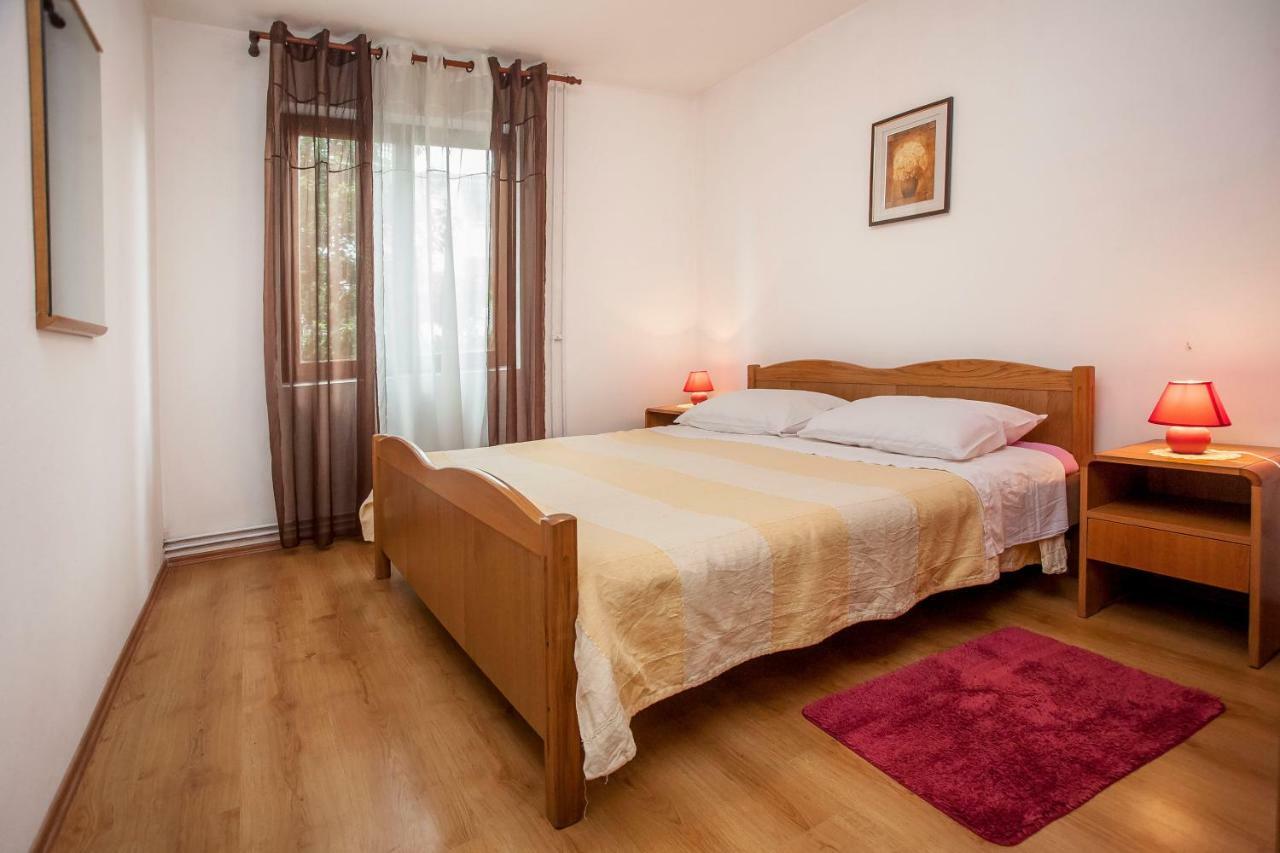 Apartment Regina Rovinj Exterior foto