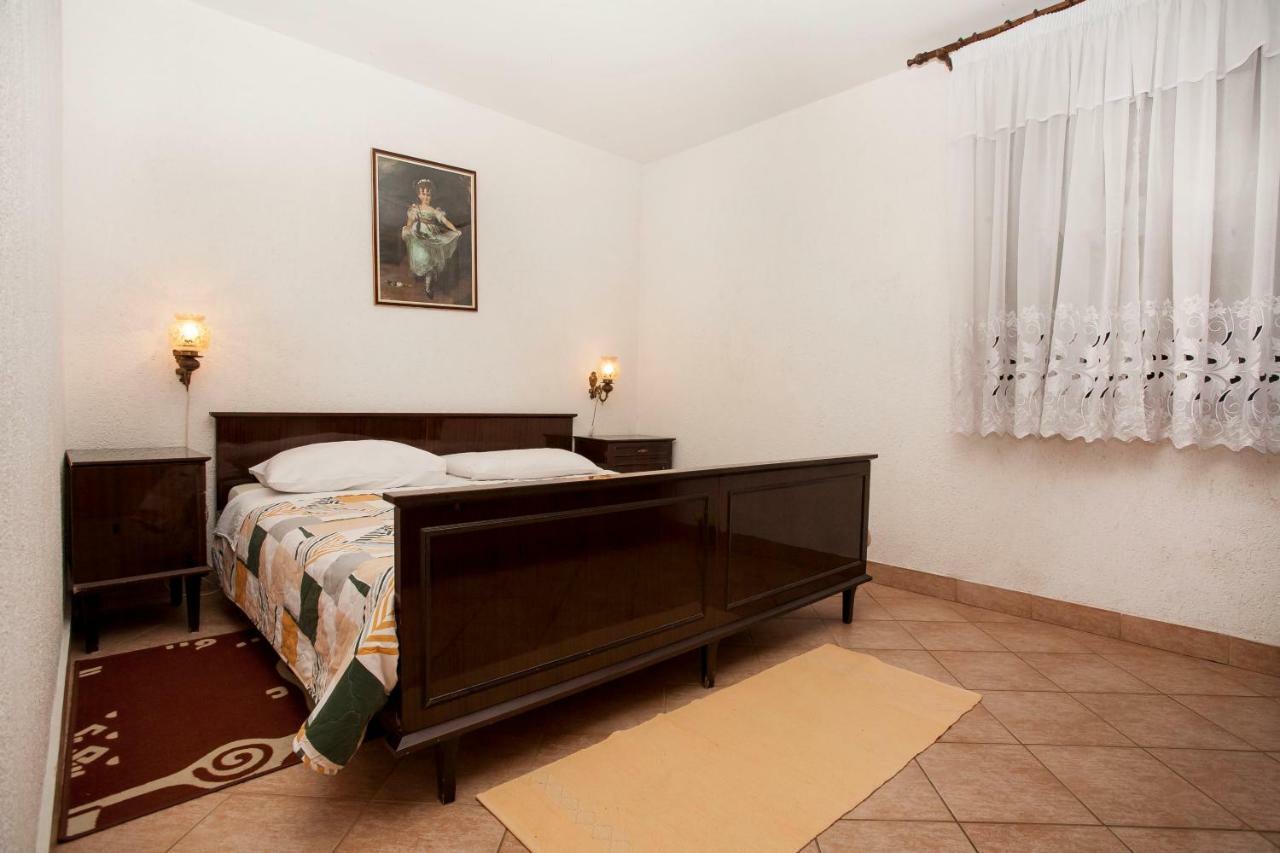 Apartment Regina Rovinj Exterior foto