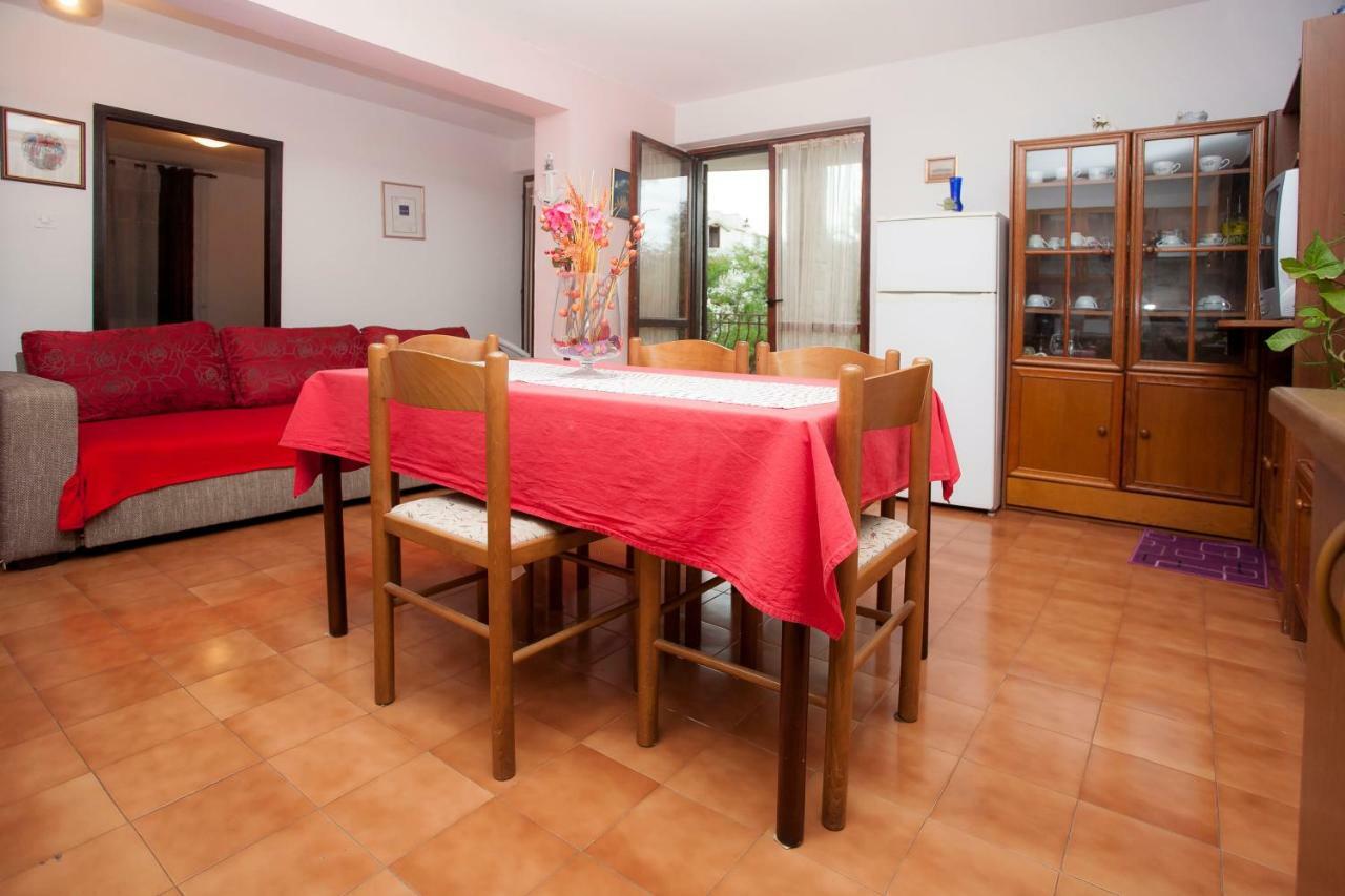 Apartment Regina Rovinj Exterior foto