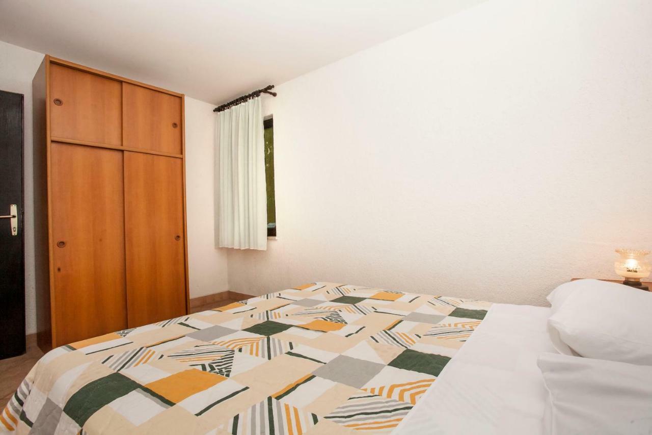 Apartment Regina Rovinj Exterior foto