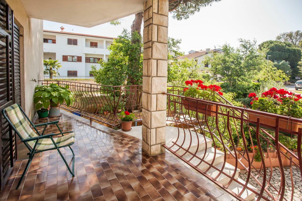 Apartment Regina Rovinj Exterior foto