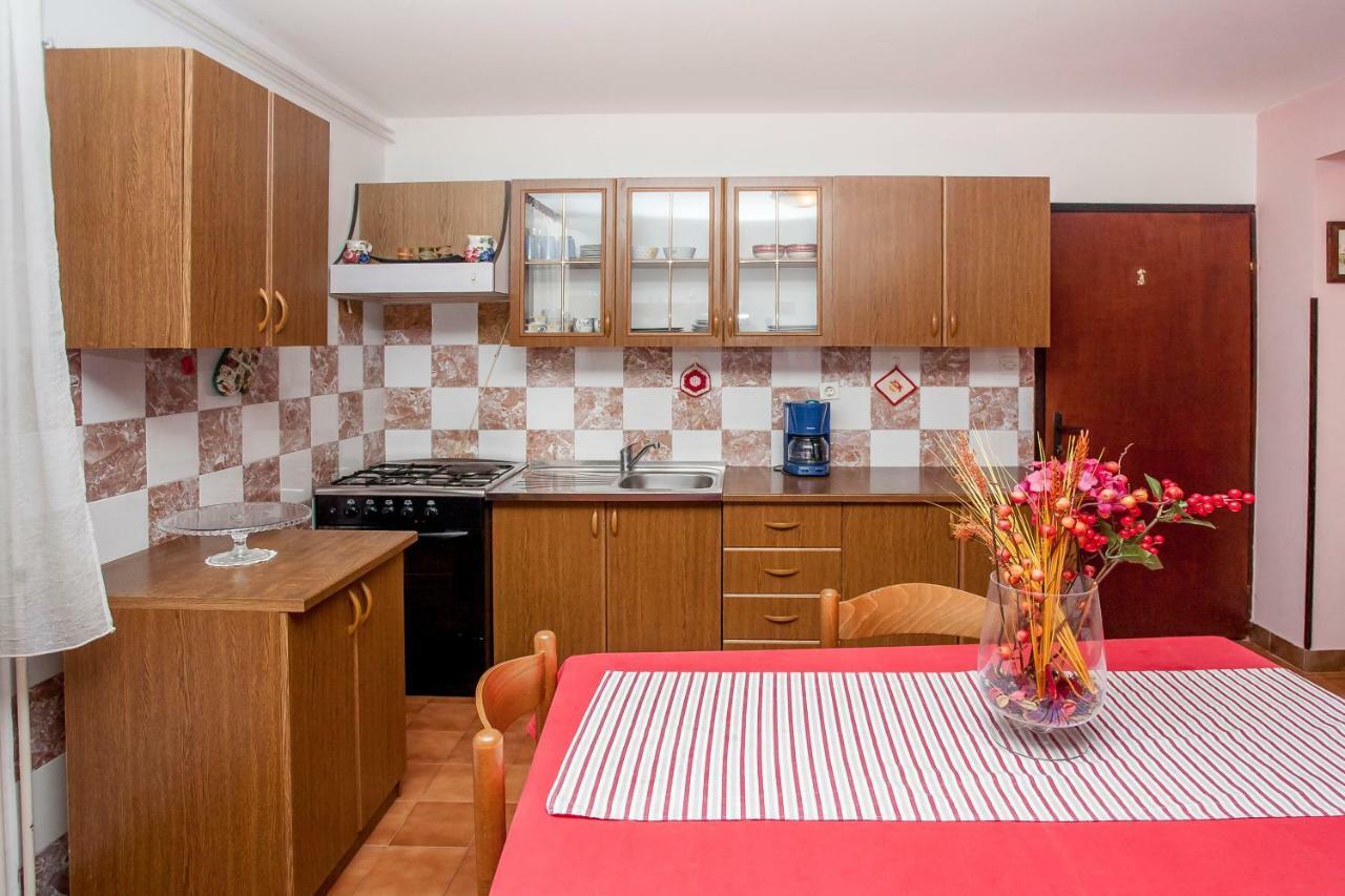 Apartment Regina Rovinj Exterior foto